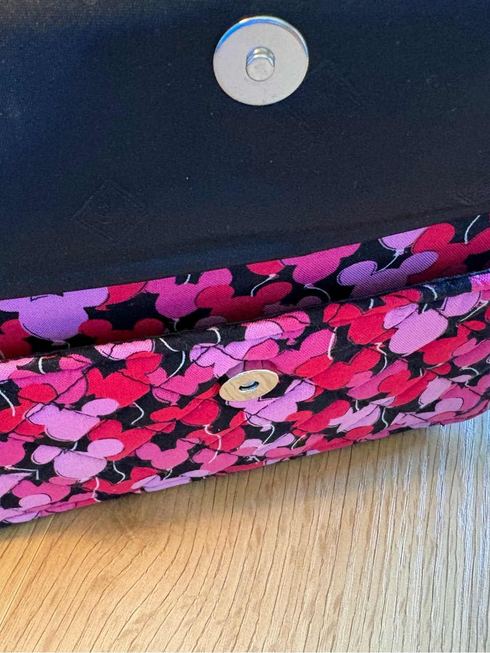 Vera Bradley Disney RFID wallet - Picture 2 of 5
